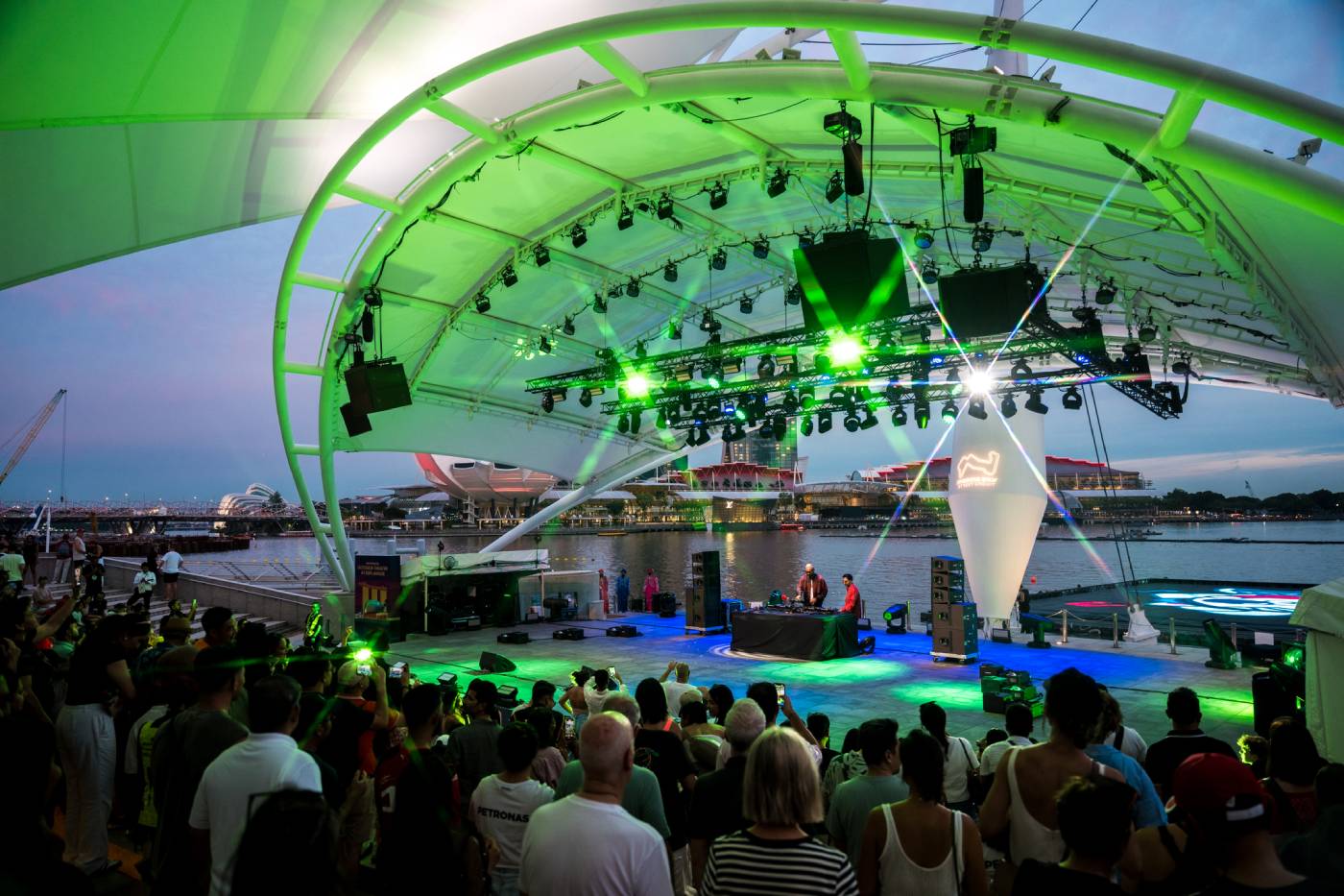 Catch performances at the DBS Foundation Esplanade Outdoor Theatre